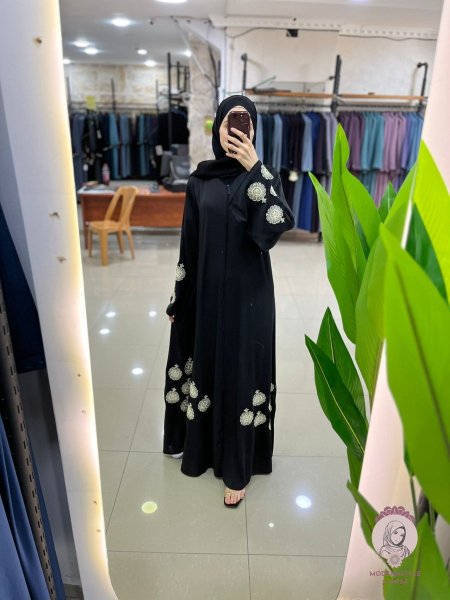 اسود فضي